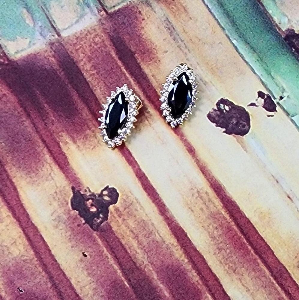 BLACK Cz teardrop earrings - Picture 3 of 4